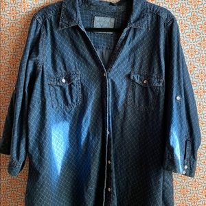 SONOMA shirt. . 3/4 sleeve. Soft dark blue denim.
